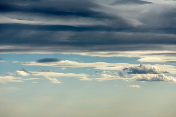 Strane nuvole — Foto Stock