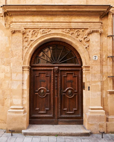 Gate in Aix en Provence — Stock Photo, Image