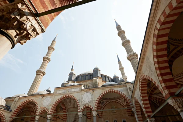 Wewnętrzny dziedziniec meczetu selimie — Zdjęcie stockowe