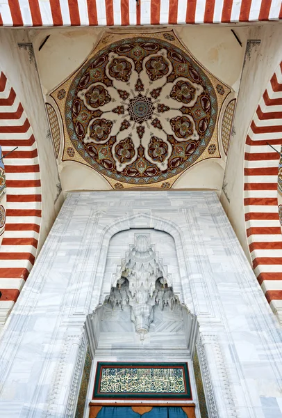 Ornaments of Sherifili mosque door — Stock Photo, Image