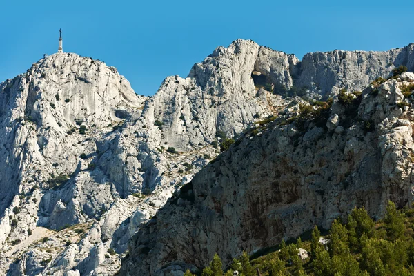 Montagna di Saint Victoire vicino Aix en Provence — Foto Stock