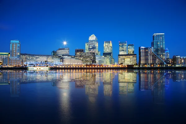 London Docklands at night — Stock Photo, Image