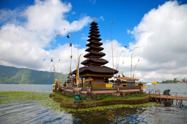 Pura ulun danu Tapınağı bali