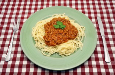 tabak spagetti bolognese yeşil plaka