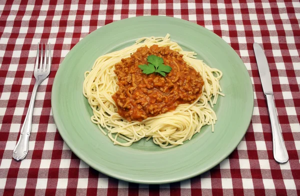 tabak spagetti bolognese yeşil plaka