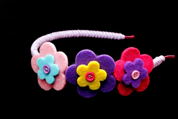 Blå hårband med tre blommor — Stockfoto