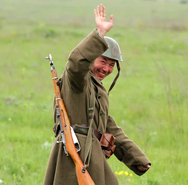 Tysk soldat hälsning (enhetlig) av Ww2 — Stockfoto