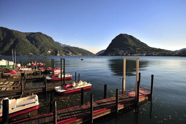 Lugano renting boat in Switzerland — Stock Photo, Image