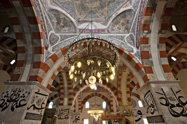 A Mesquita Velha é uma mesquita otomana do início do século XV em Edirne — Fotografia de Stock