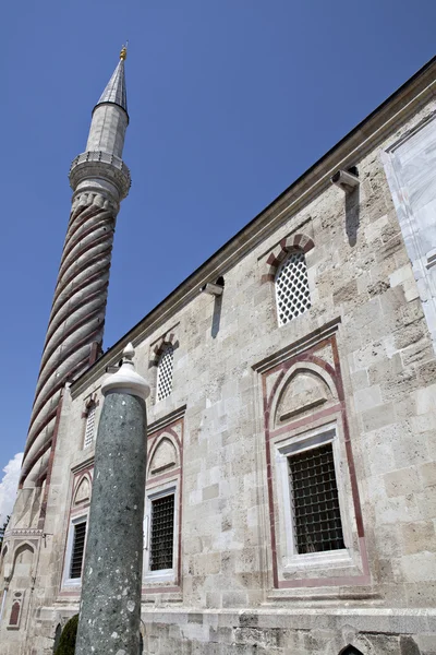 Eines der Minarette der uc serefeli moschee, edirne, turkei — Stockfoto