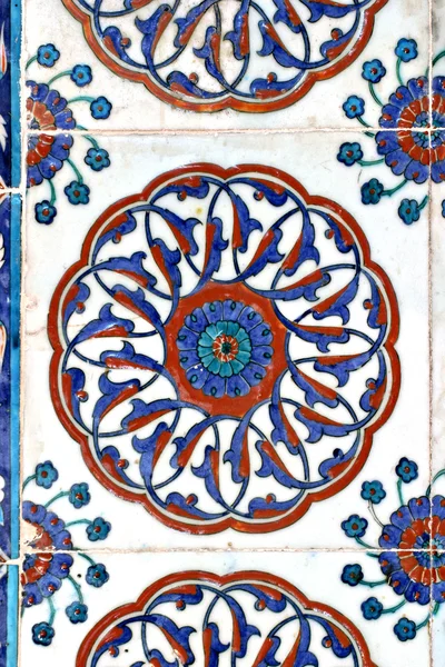 Турецкая плитка, Мечеть Рустем-паша — стоковое фото