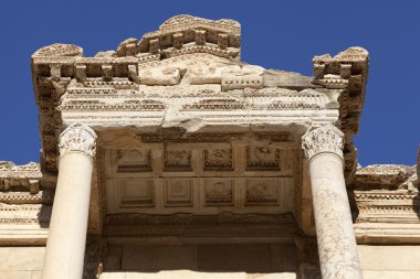 celsus Kütüphanesi Efes Antik bir binada olduğunu
