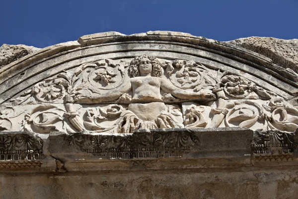 Detail Hadrianova chrámu, Efesu, Turecko — Stock fotografie