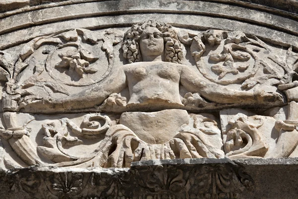 Részlet a Hadrianus temploma, Epheszosz, Törökország — Stock Fotó
