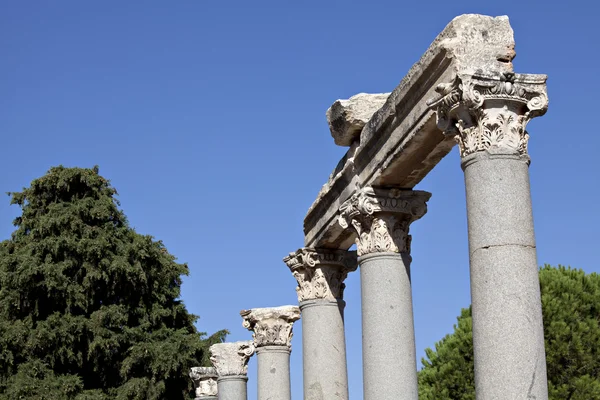 Colums i den västra porten Agora — Stockfoto