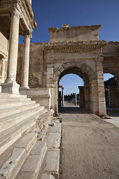 The Gates of Mazaeus and Miıhridates — Stock Photo, Image