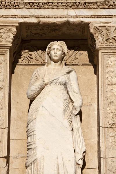 Sophia Dea della Sapienza Statua antica — Foto Stock