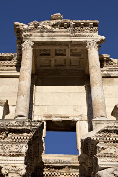 De bibliotheek van celsus is een oude gebouw in Efeze, izmir, — Stockfoto