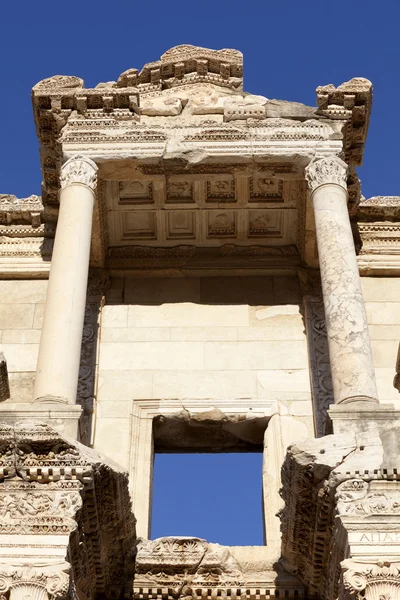 The Library of Celsus is an ancient building in Ephesus — Stock Photo, Image