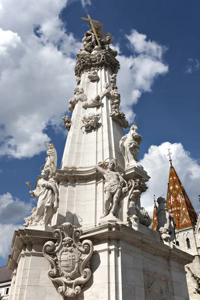 Dach i statut Kościoła Macieja — Zdjęcie stockowe