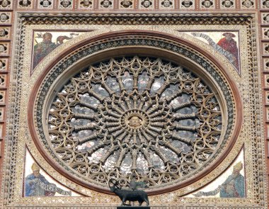 Orvieto katedral gül pencere - İtalya