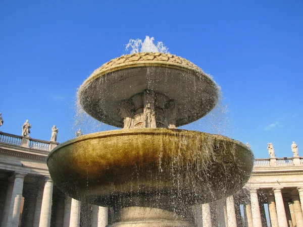 Praça de São Pedro - Fonte Carlo Maderno — Fotografia de Stock