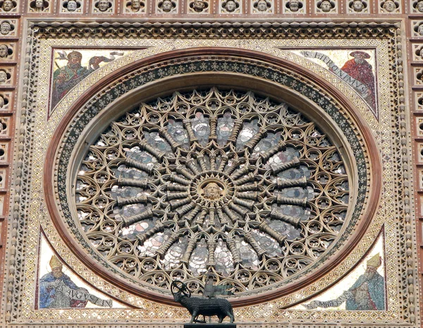 Orvieto Catedral Rosa Janela - Itália — Fotografia de Stock