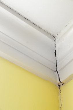 Cracked wall clipart