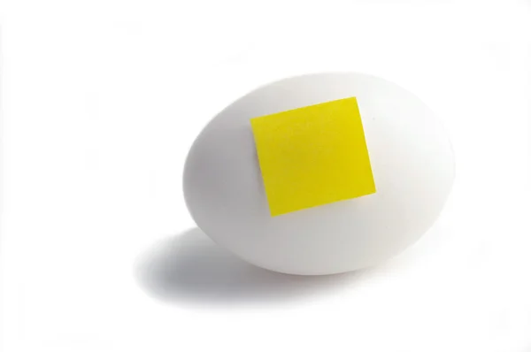 Huevo con nota — Foto de Stock
