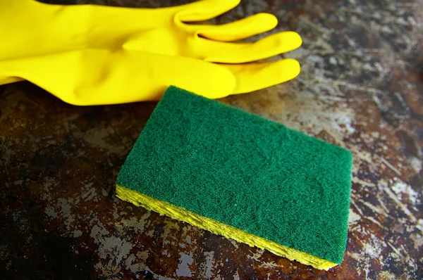 海绵和清洁手套 — 图库照片