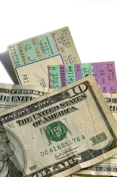 Ticket stubs and cash — Stock Photo, Image