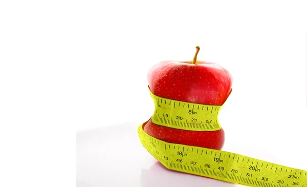 红苹果与测量尺 — 图库照片