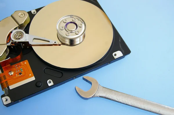Chiave e disco rigido in PC — Foto Stock