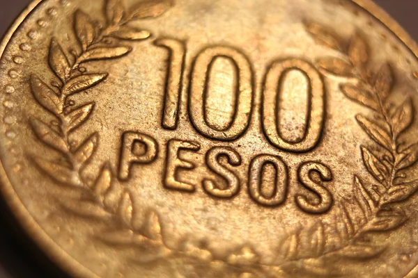 외국 돈 동전-100 페소 — 스톡 사진