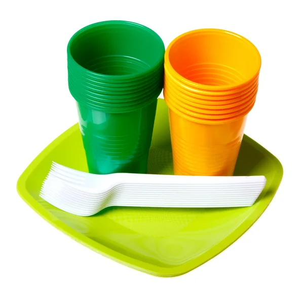 Πλαστικά πιάτα που απομονώνονται σε λευκό φόντο. — Φωτογραφία Αρχείου