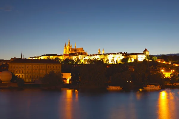 Прага вночі — стокове фото