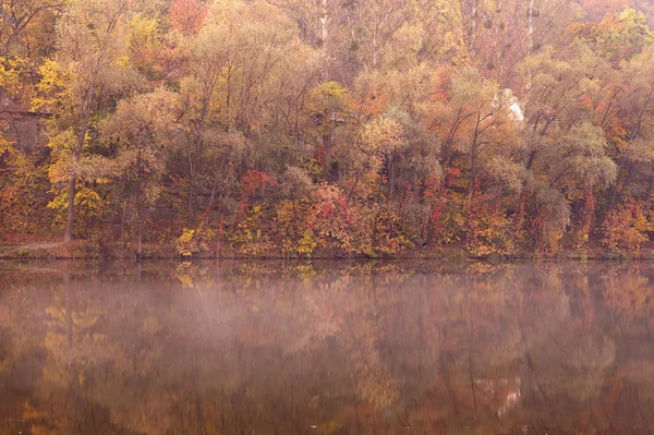 Lago d'autunno — Foto Stock