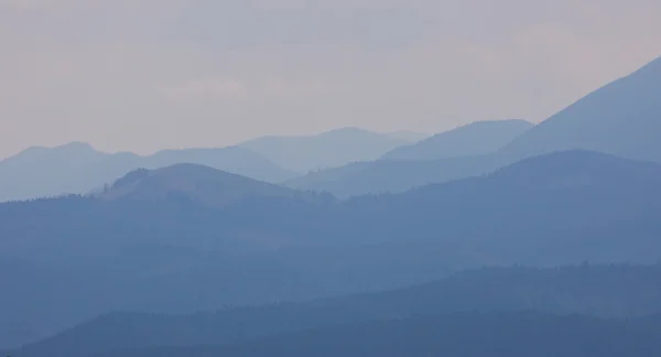 Skylines der Berge — Stockfoto
