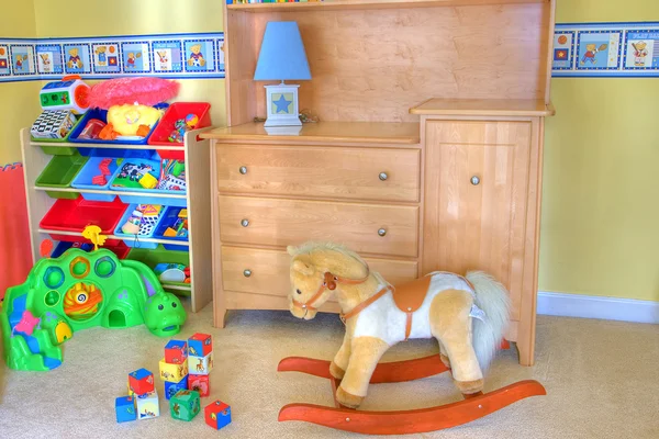 舒适婴儿房与玩具 — 图库照片
