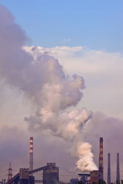 燃煤电厂 — 图库照片