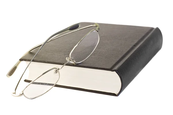 Kitap gözlük — Stok fotoğraf