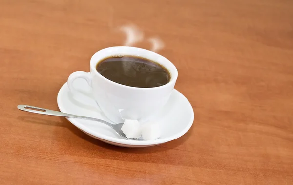 Primer plano de la taza blanca de café — Foto de Stock