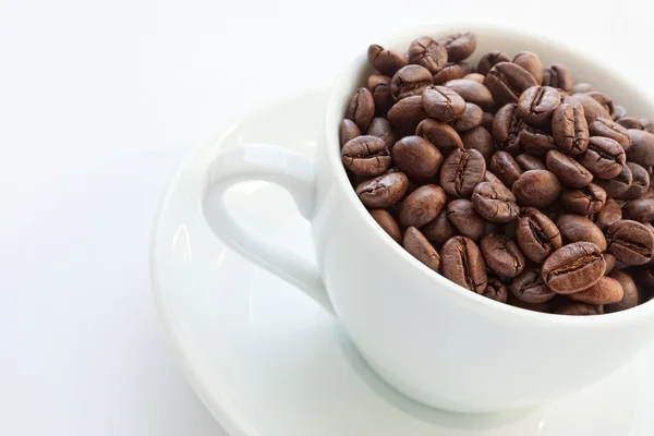 커피 원두와 커피 잔 — 스톡 사진