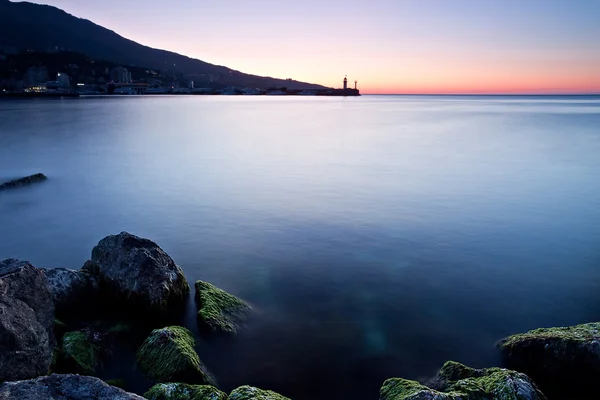 Prachtige kust zonsopgang boven de Zwarte Zee — Stockfoto