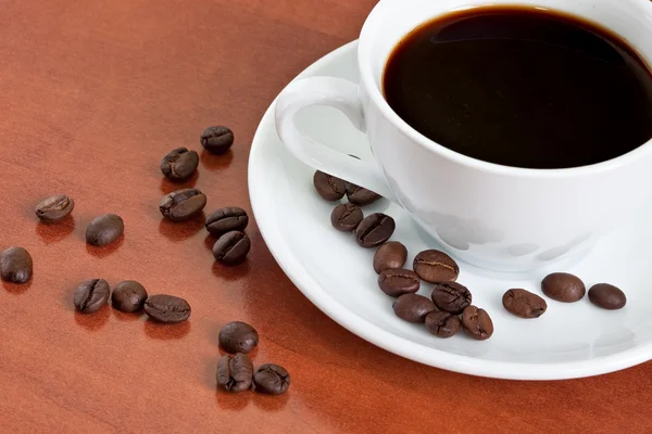 Kávé csésze babbal — Stock Fotó