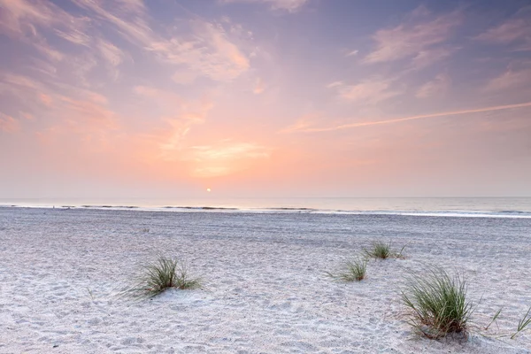 Nascer do sol sobre o oceano atlântico no sul da Flórida — Fotografia de Stock