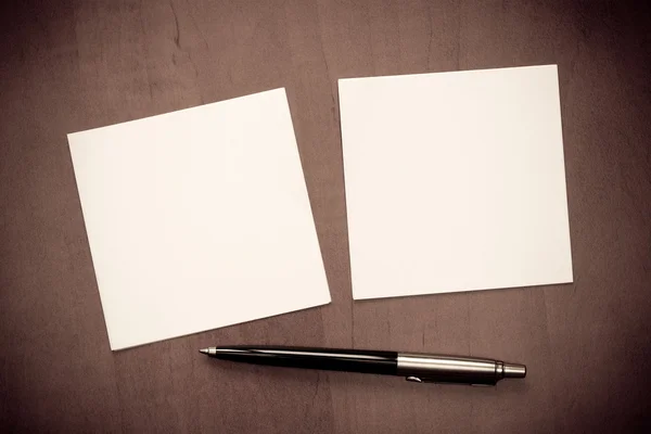 Paper note with pen — Stock Photo, Image