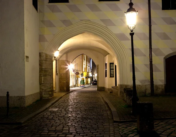 Foto nocturna de la calle Munich — Foto de Stock