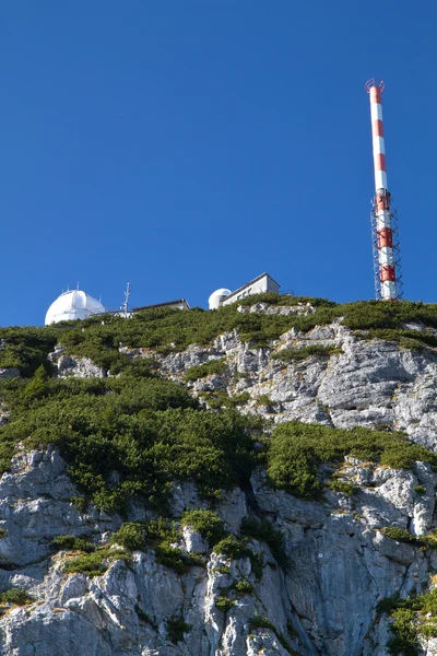Observatório em um pico montês, Baviera — Fotografia de Stock
