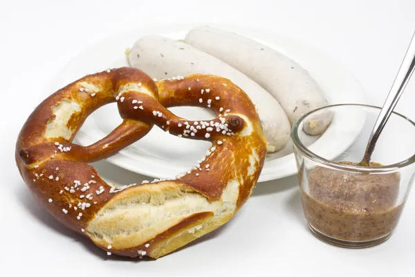 Salchicha blanca bávara fresca, pretzel y mostaza — Foto de Stock